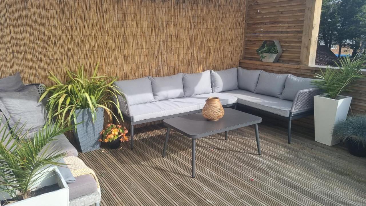 Bijou Annexe, Sea View, Private Entrance & Parking - Folkestone Hotel Kültér fotó
