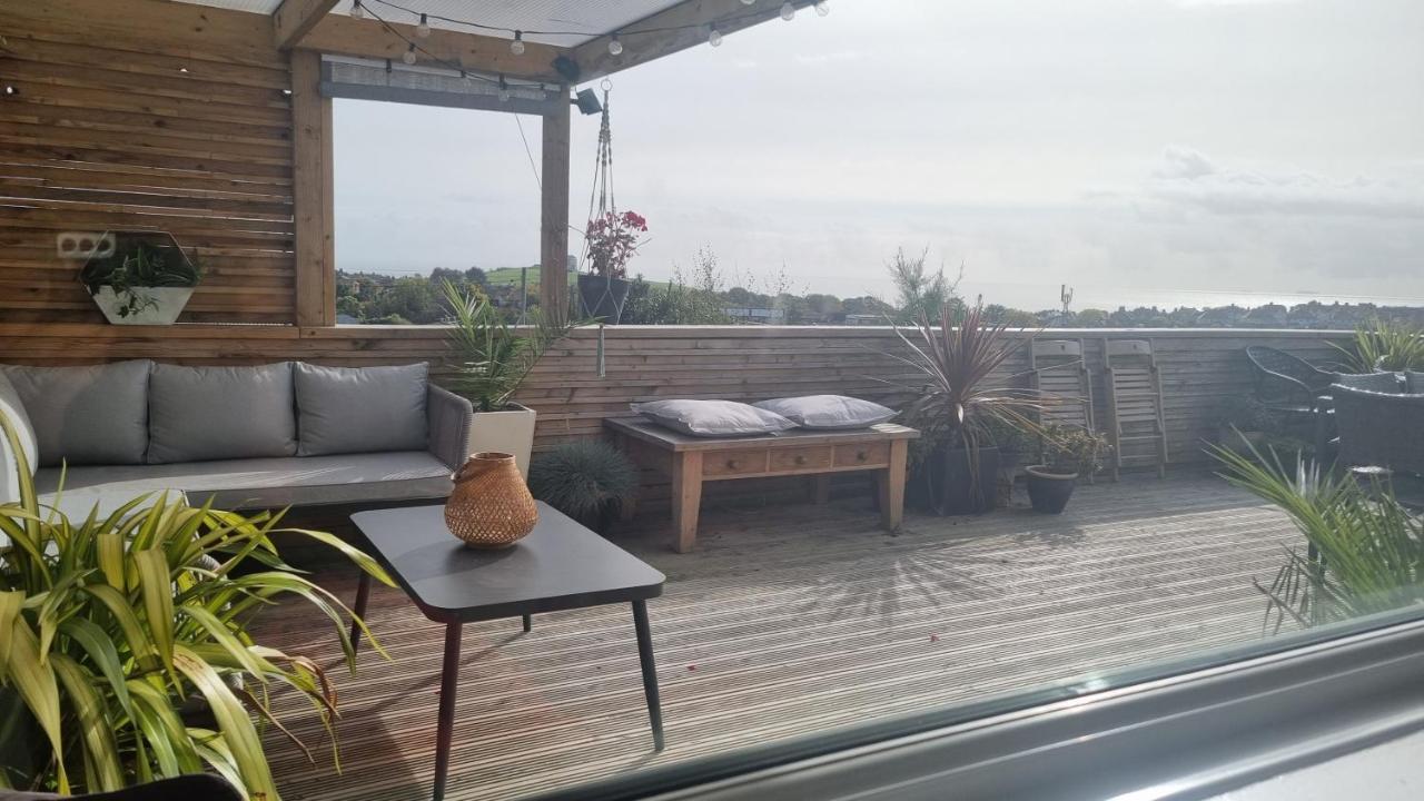 Bijou Annexe, Sea View, Private Entrance & Parking - Folkestone Hotel Kültér fotó
