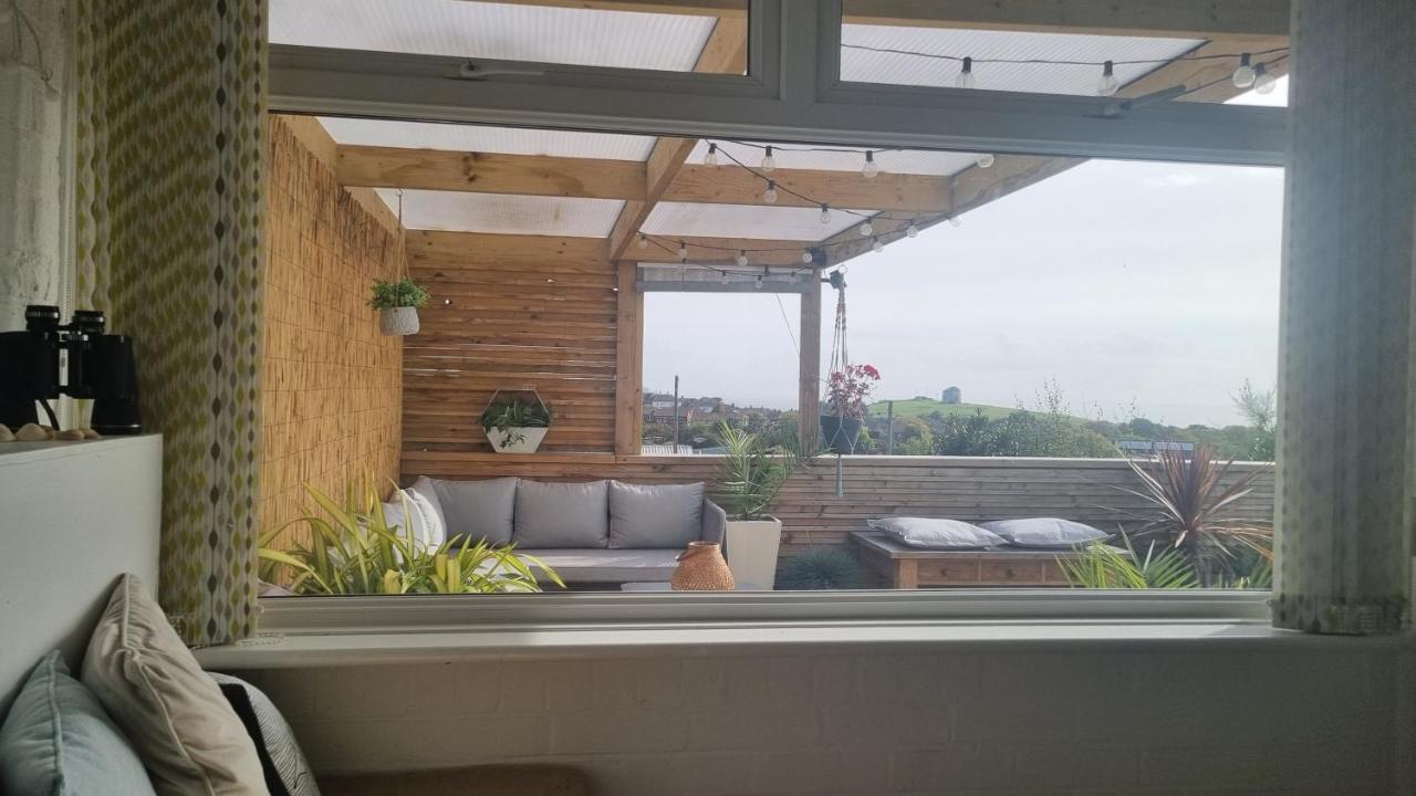 Bijou Annexe, Sea View, Private Entrance & Parking - Folkestone Hotel Kültér fotó